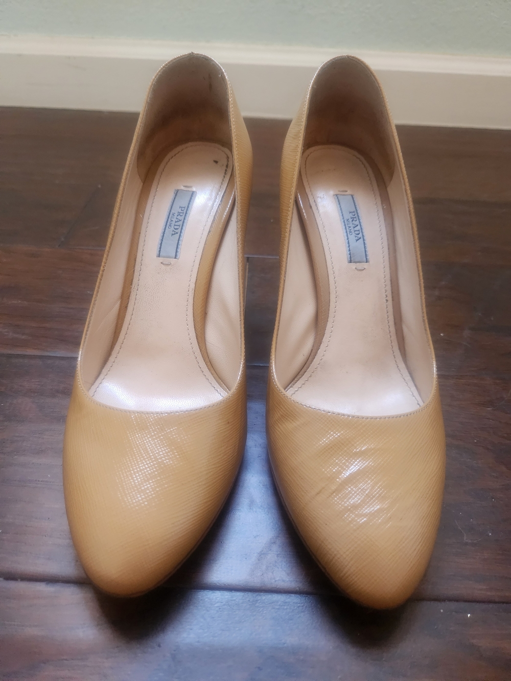 Prada Women's Tan Leather Pointed-Toe Pumps - Picture 6 of 6